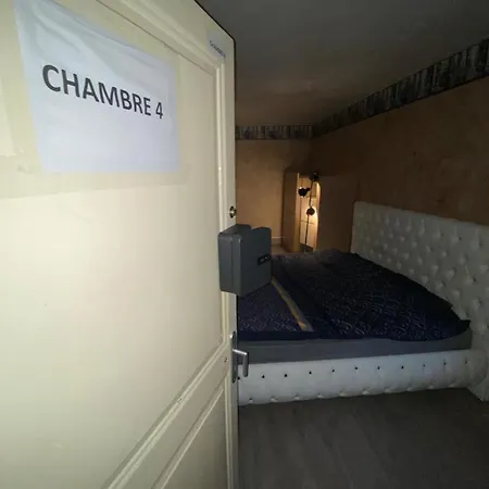 H4 - Chambre Quadruple - Tres Proche Du Luxembourg Otel *