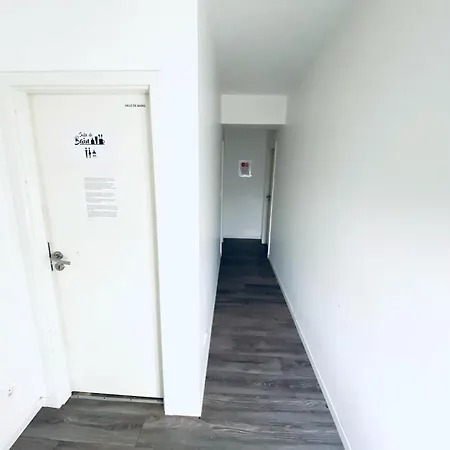 H4 - Chambre Quadruple - Tres Proche Du Luxembourg Otel Hayange