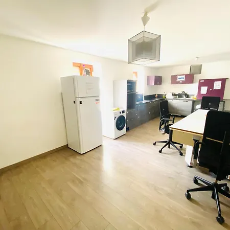 H4 - Chambre Quadruple - Tres Proche Du Luxembourg Habitación en casa particular